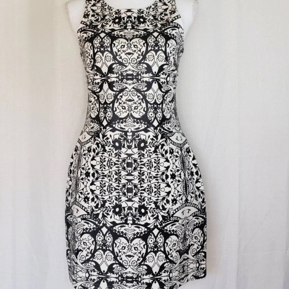 MINKPINK Faux Leather Bodycon Scroll Floral Dress - Picture 4 of 11